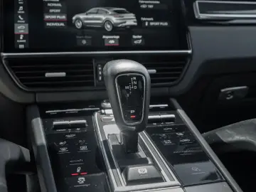 Cayenne Turbo Coupe Standheiz Surround View