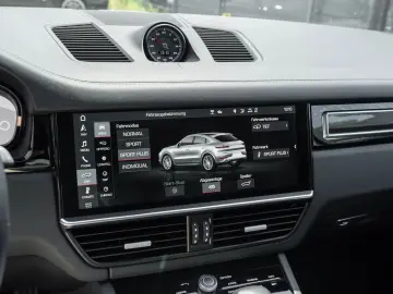 Cayenne Turbo Coupe Standheiz Surround View