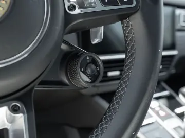 Cayenne Turbo Coupe Standheiz Surround View
