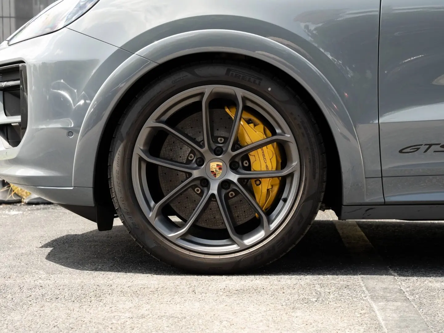 Cayenne GTS Coupe PCCB PDCC 22'' 18 Wege Sitze