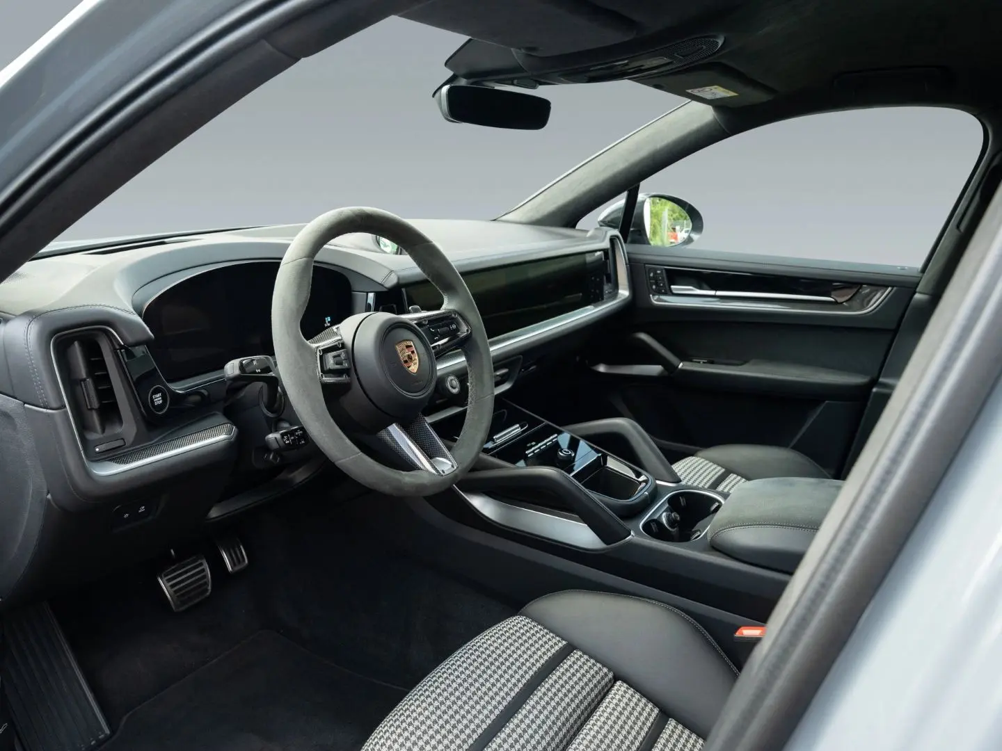 Cayenne GTS Coupe PCCB PDCC 22'' 18 Wege Sitze