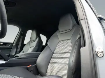Cayenne GTS Coupe PCCB PDCC 22'' 18 Wege Sitze