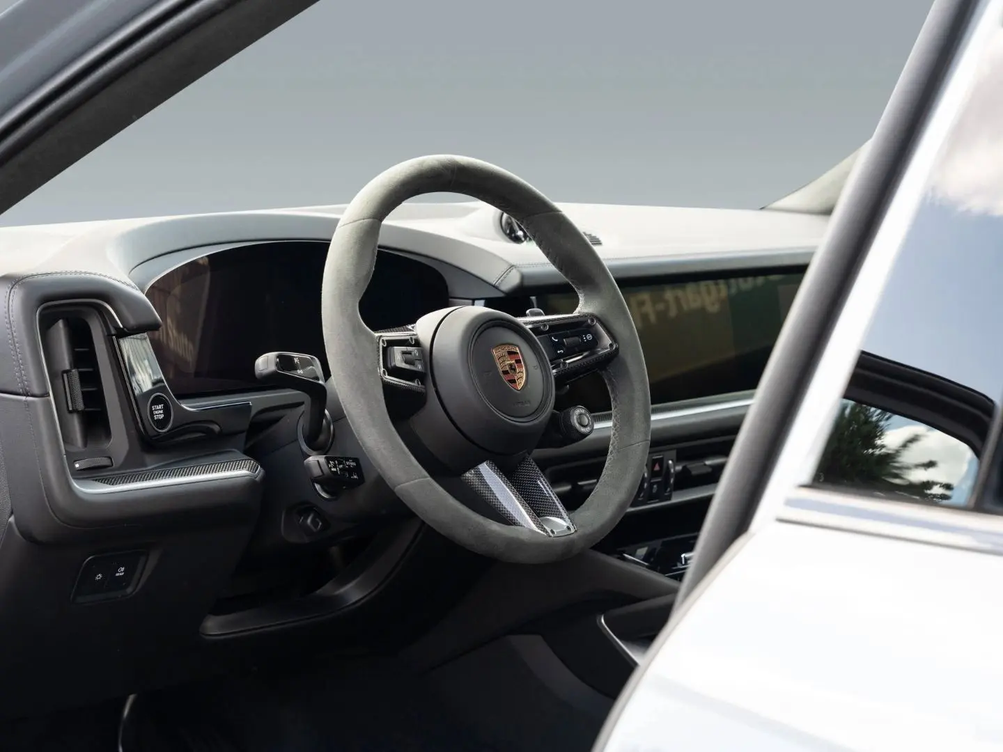 Cayenne GTS Coupe PCCB PDCC 22'' 18 Wege Sitze