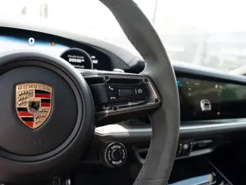 Cayenne GTS Coupe PCCB PDCC 22'' 18 Wege Sitze