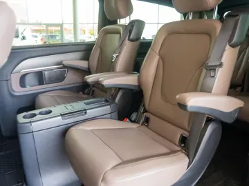 Mercedes-Benz V-Class V300 d 4MATIC