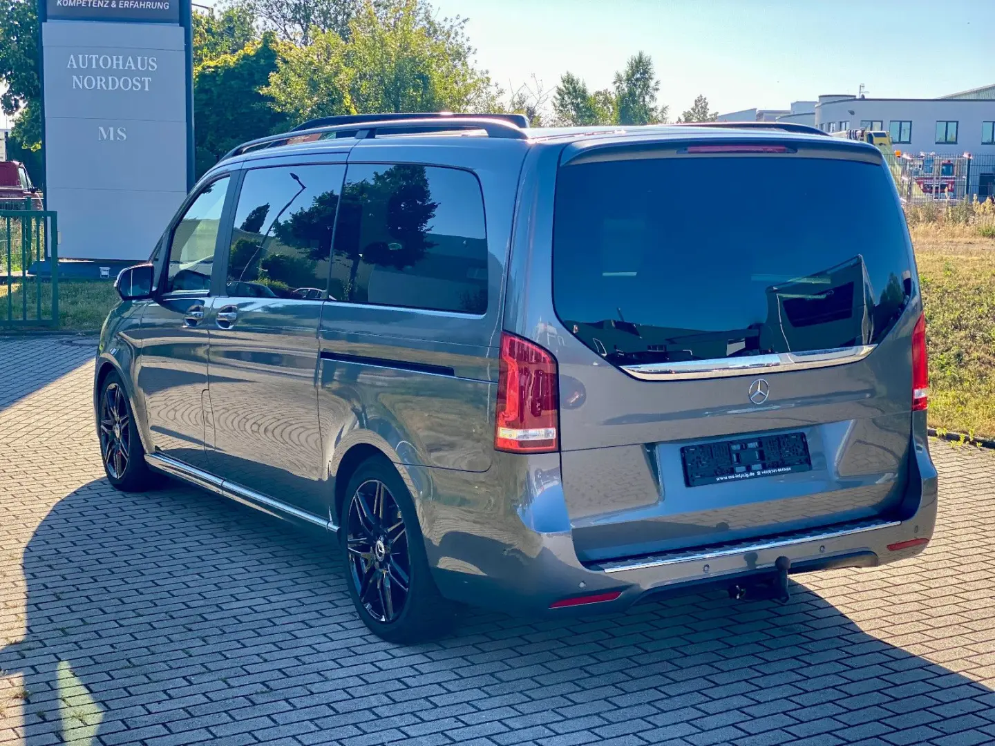V 300d Lang 4Matic Exclusive AMG Night Pano AHK