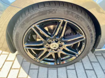 V 300d Lang 4Matic Exclusive AMG Night Pano AHK