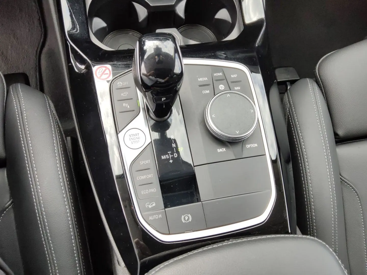 X3 xDrive 20 d Mild-Hybrid Panodach Laser ACC HU