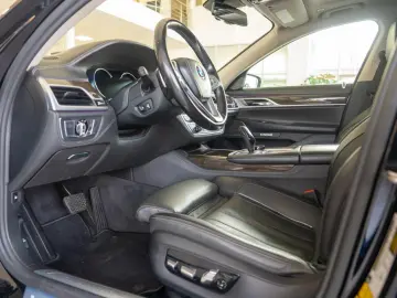 BMW Seria 7 740Le xDrive iPerformance