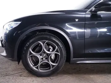 Stelvio 2.0 Turbo TI Q4 AT8*Memory*RFK*ACC*Bi-Xe