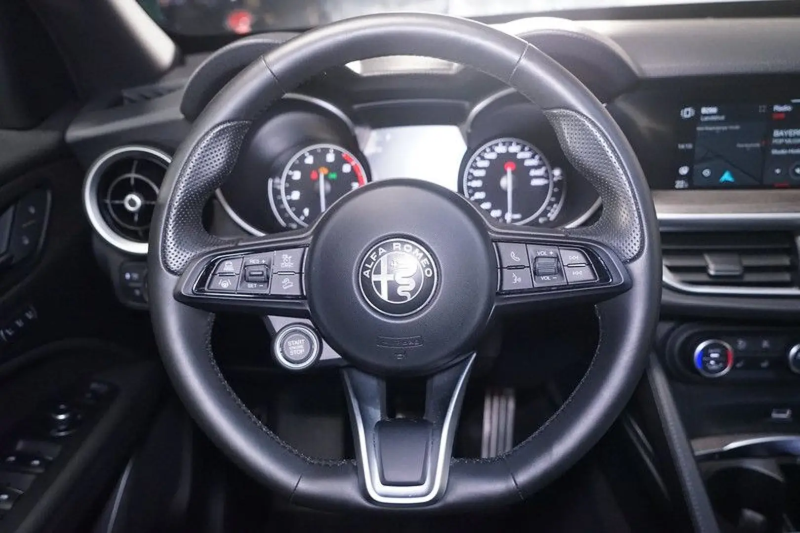 Stelvio 2.0 Turbo TI Q4 AT8*Memory*RFK*ACC*Bi-Xe