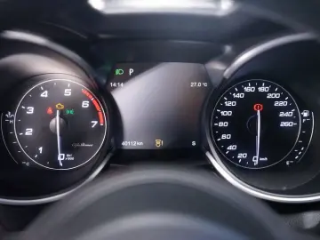 Stelvio 2.0 Turbo TI Q4 AT8*Memory*RFK*ACC*Bi-Xe