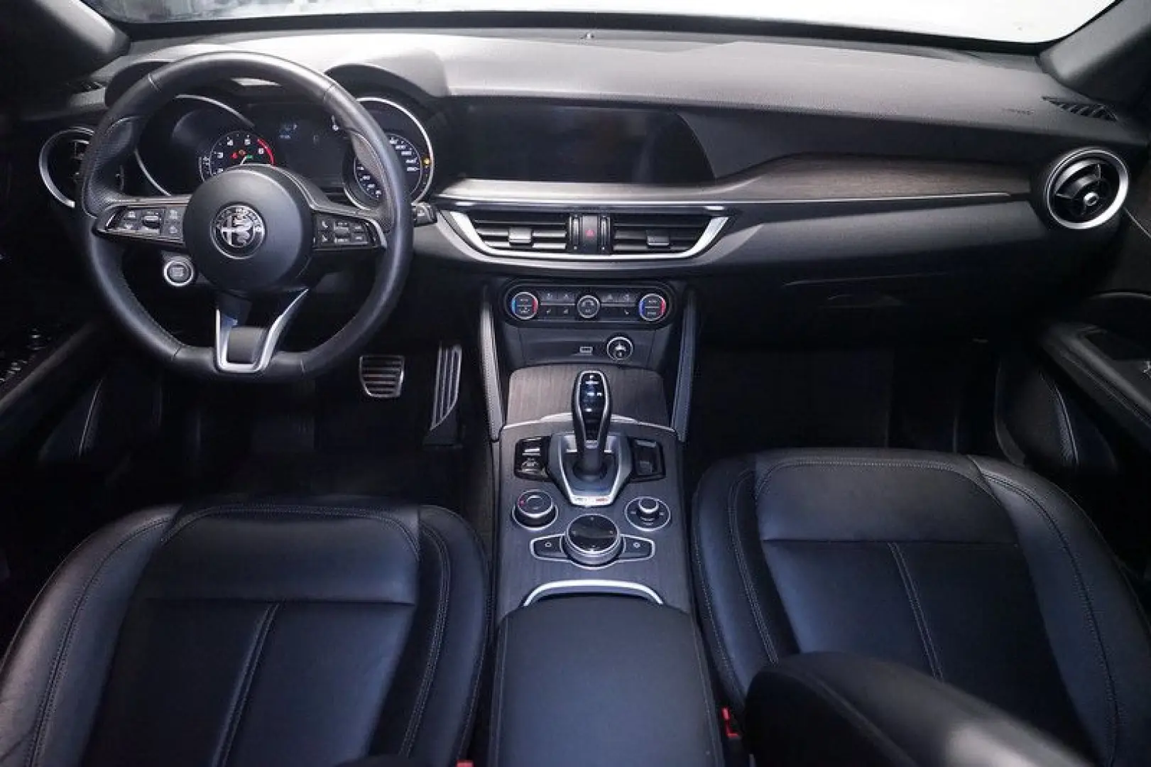 Stelvio 2.0 Turbo TI Q4 AT8*Memory*RFK*ACC*Bi-Xe