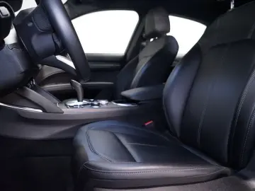 Stelvio 2.0 Turbo TI Q4 AT8*Memory*RFK*ACC*Bi-Xe
