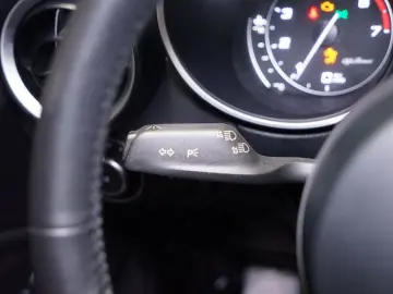 Stelvio 2.0 Turbo TI Q4 AT8*Memory*RFK*ACC*Bi-Xe