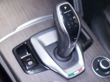 Stelvio 2.0 Turbo TI Q4 AT8*Memory*RFK*ACC*Bi-Xe