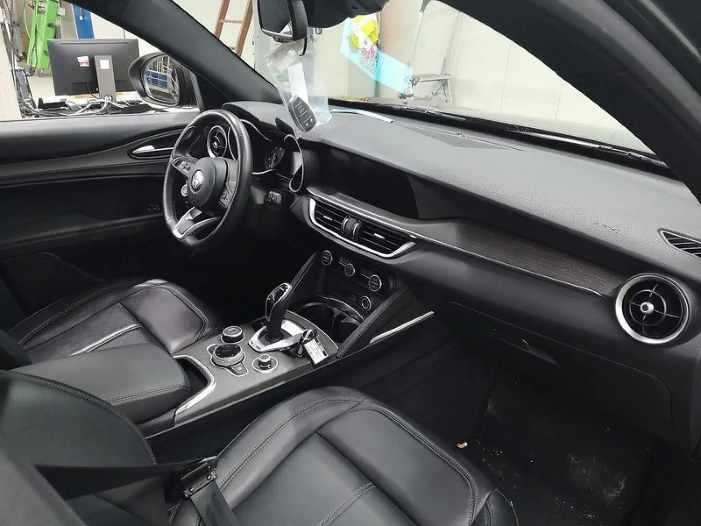 Stelvio 2.0 Turbo TI Q4 AT8*Kamera*Memory*ACC*Bi