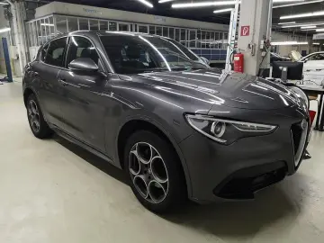 Stelvio 2.0 Turbo TI Q4 AT8*Kamera*Memory*ACC*Bi