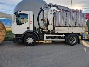 Renault Audovidanja Combinata AJG 7032