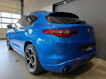 Stelvio Veloce Q4 CAM/AHK/PANO/ACC/1.HAND