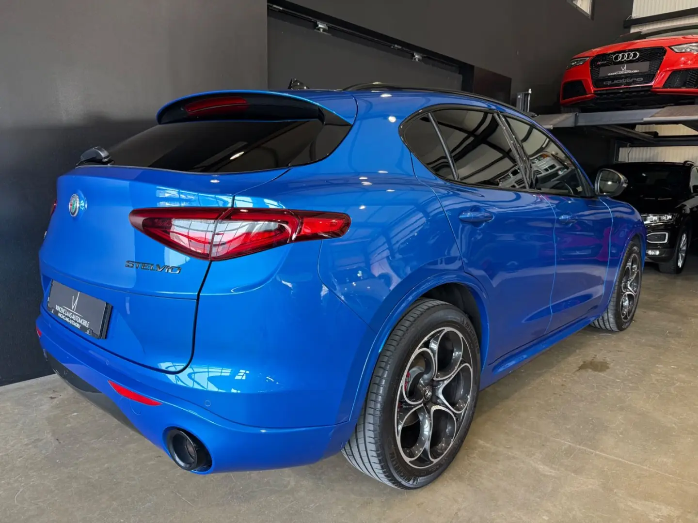 Stelvio Veloce Q4 CAM/AHK/PANO/ACC/1.HAND