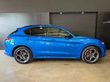 Stelvio Veloce Q4 CAM/AHK/PANO/ACC/1.HAND