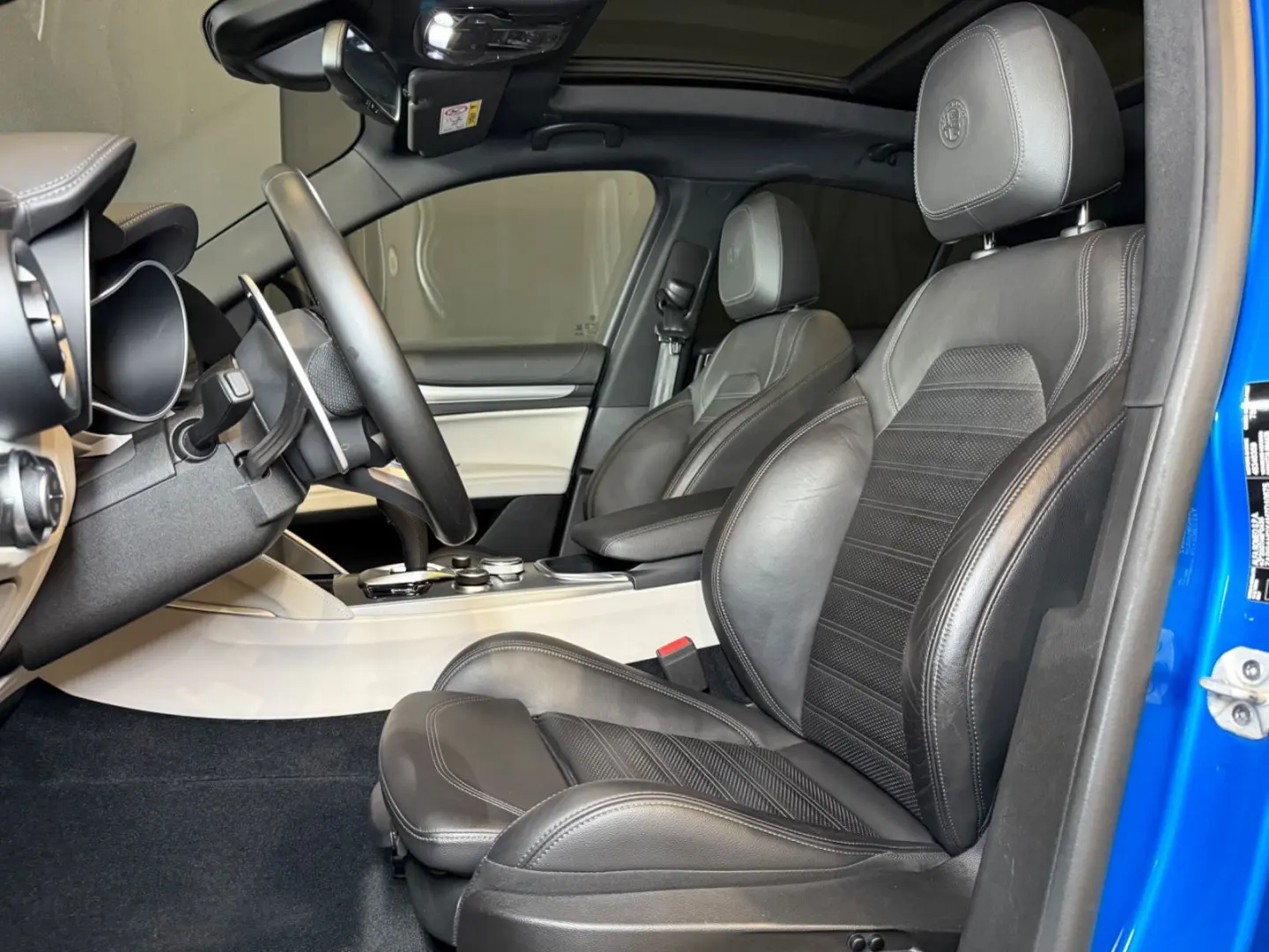 Stelvio Veloce Q4 CAM/AHK/PANO/ACC/1.HAND