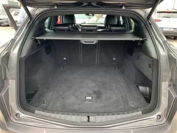 Stelvio 2.0 T AT8 Q4 Veloce PDC Xenon Kamera Sit