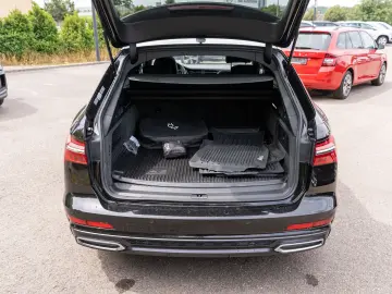 Audi A6 Avant S line 55TFSI e quattro S tronic LED