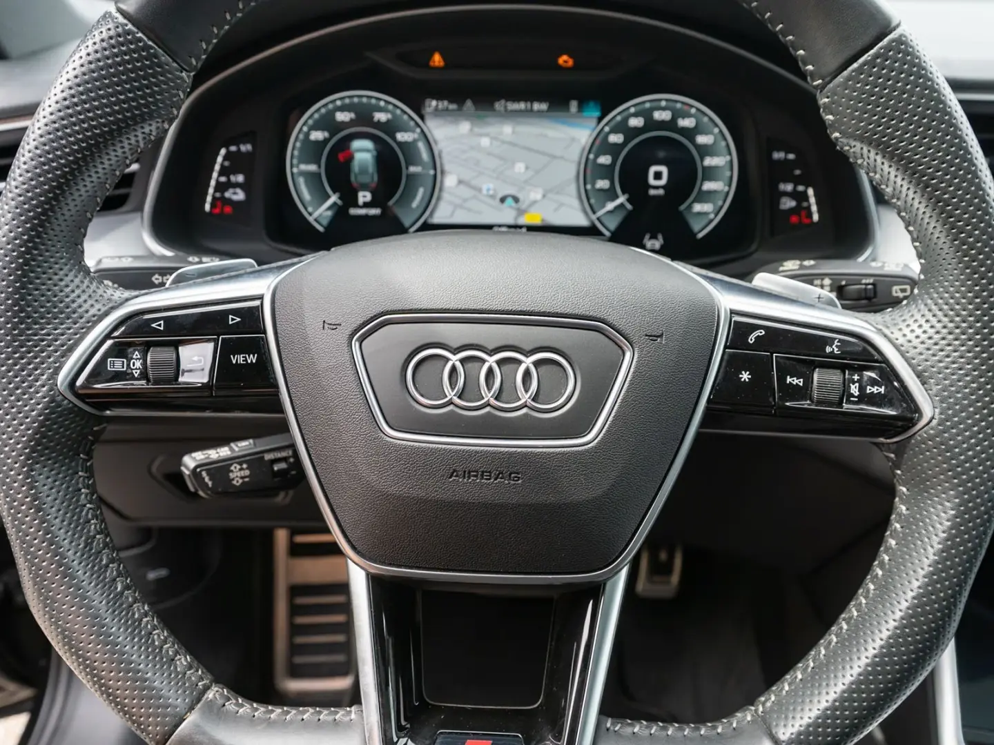 Audi A6 Avant S line 55TFSI e quattro S tronic LED