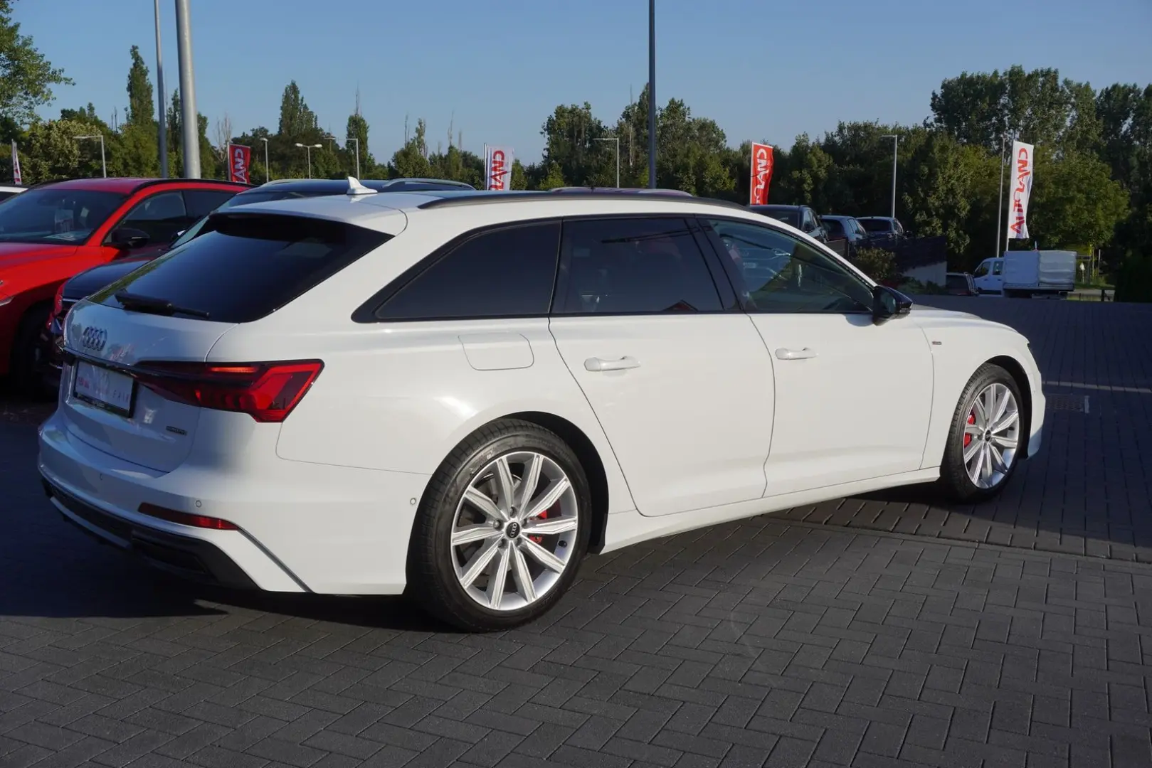 Audi A6 Avant 55 TFSI e quattro S-Line S-Tronic LED