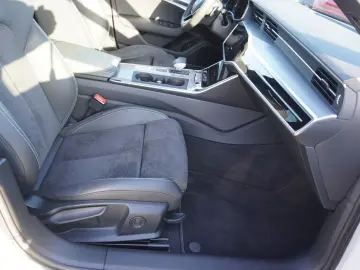 Audi A6 Avant 55 TFSI e quattro S-Line S-Tronic LED