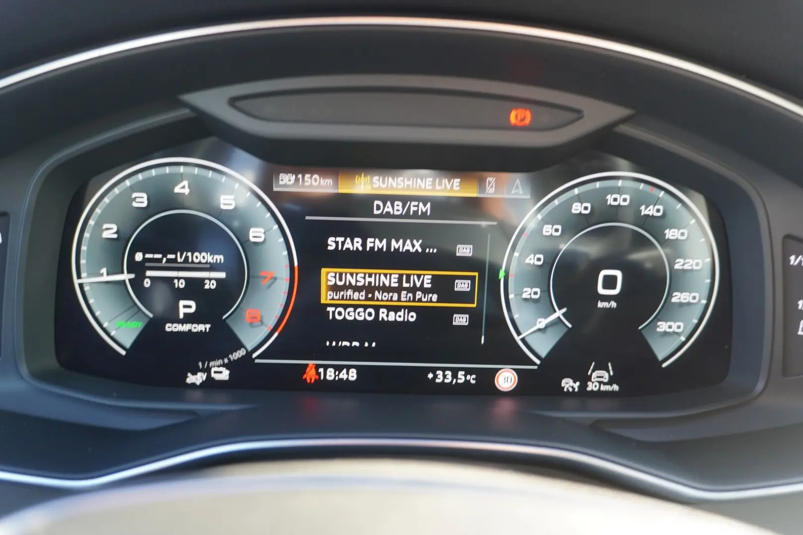 Audi A6 Avant 55 TFSI e quattro S-Line S-Tronic LED