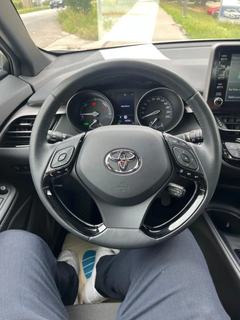 C-HR Hybrid Flow