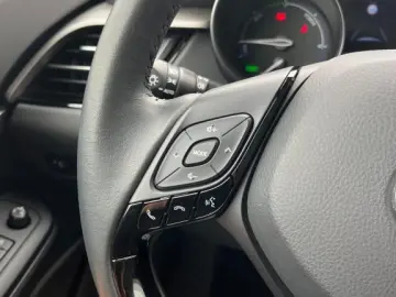 C-HR Hybrid Flow