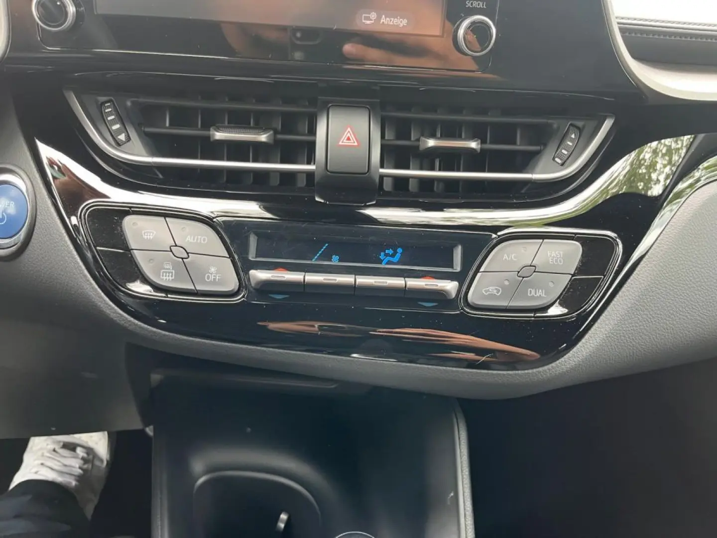 C-HR Hybrid Flow