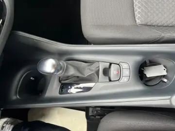 C-HR Hybrid Flow