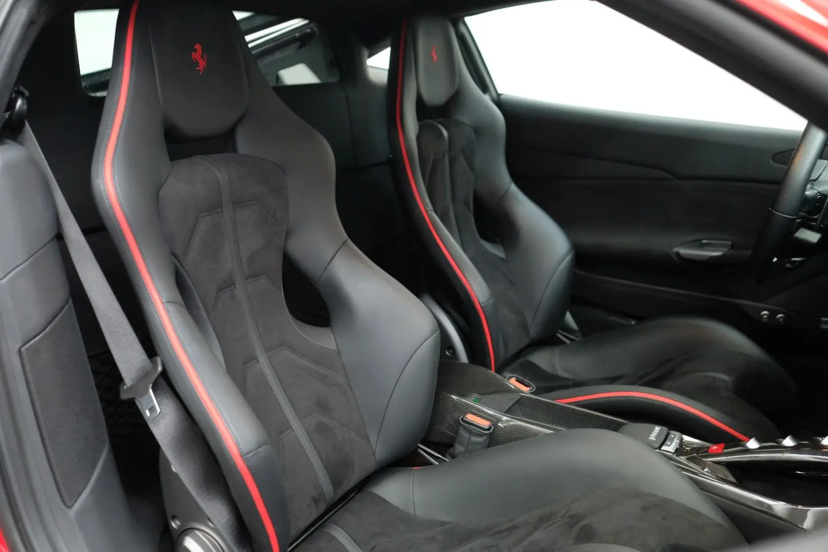 488 GTB/CARBON/LIFT/JBL/RACING SEATS/DEUTSCH