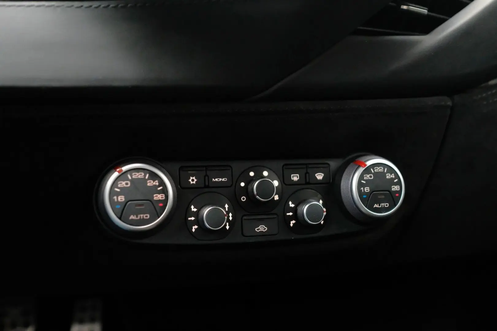 488 GTB/CARBON/LIFT/JBL/RACING SEATS/DEUTSCH