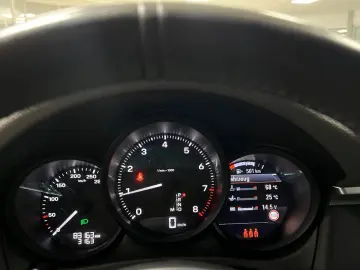 Macan *BOSE*AHK*Allrad*LED*1.H*GARANTIE*360*KAM