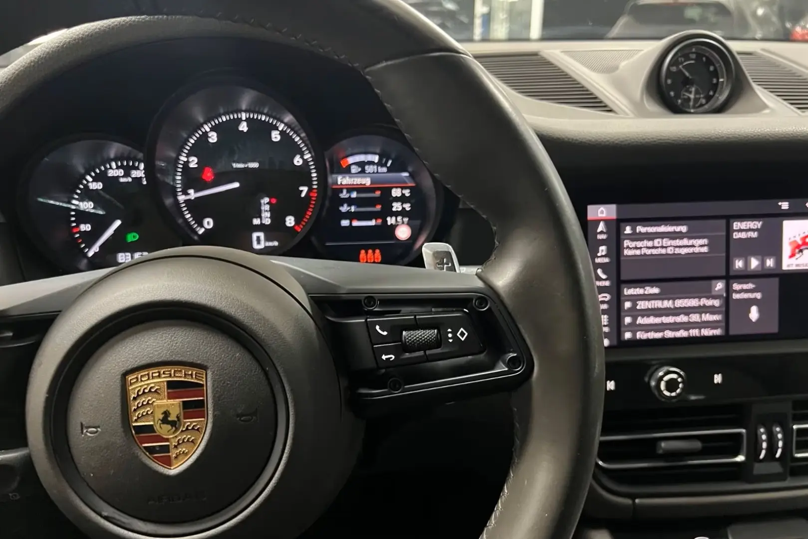 Macan *BOSE*AHK*Allrad*LED*1.H*GARANTIE*360*KAM