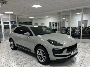 Macan *BOSE*AHK*Allrad*LED*1.H*GARANTIE*360*KAM