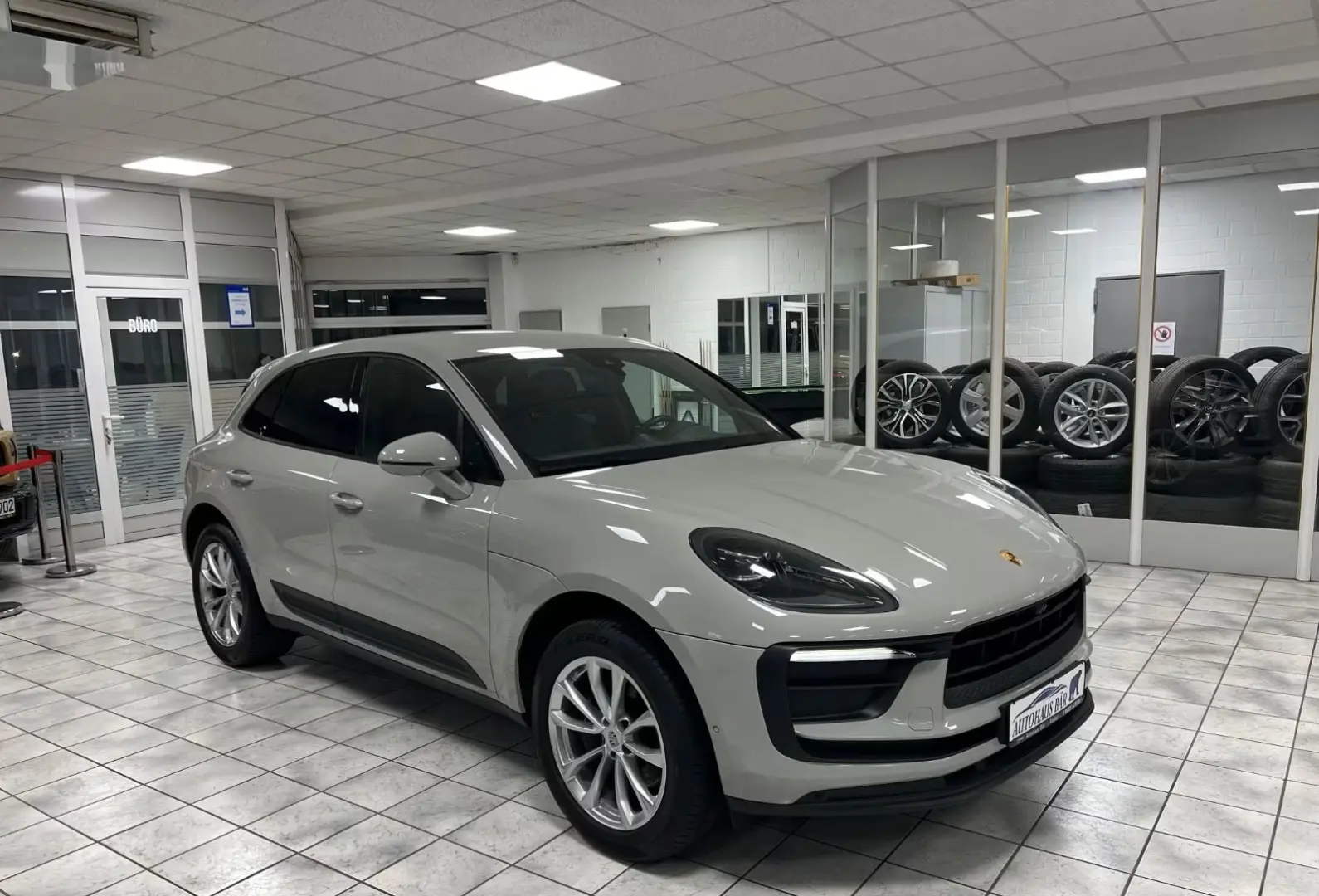 Macan *BOSE*AHK*Allrad*LED*1.H*GARANTIE*360*KAM