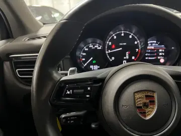 Macan *BOSE*AHK*Allrad*LED*1.H*GARANTIE*360*KAM