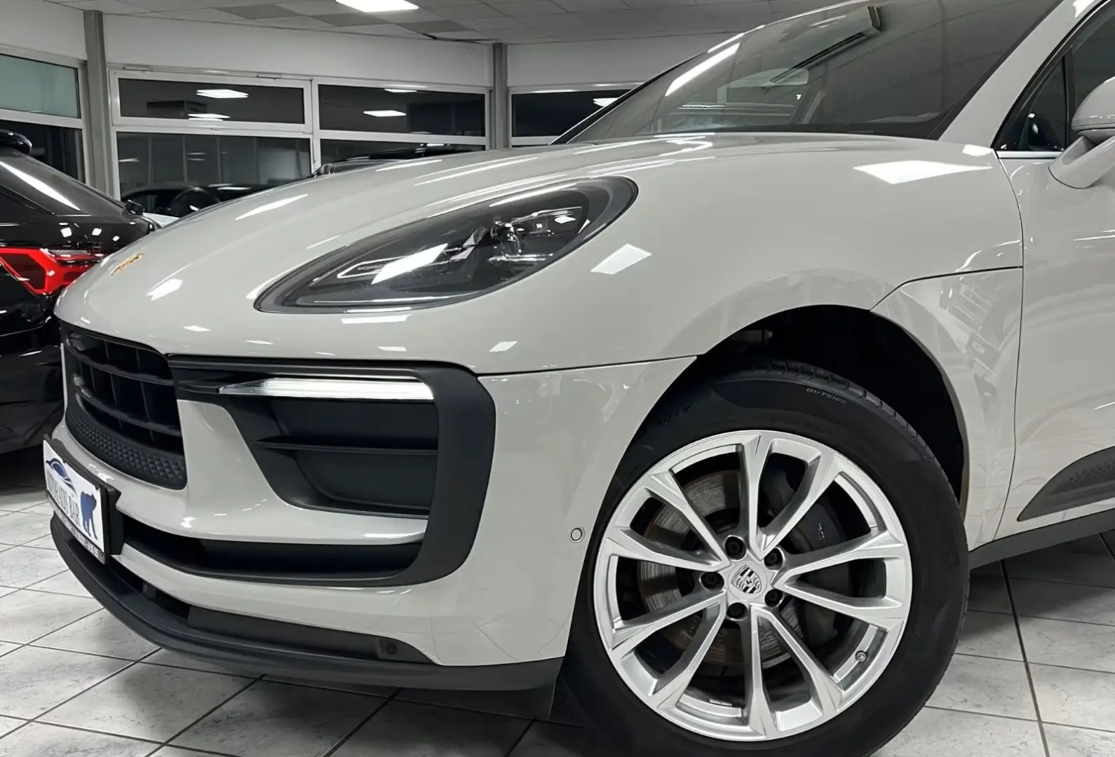 Macan *BOSE*AHK*Allrad*LED*1.H*GARANTIE*360*KAM