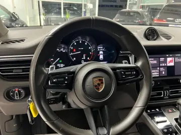 Macan *BOSE*AHK*Allrad*LED*1.H*GARANTIE*360*KAM