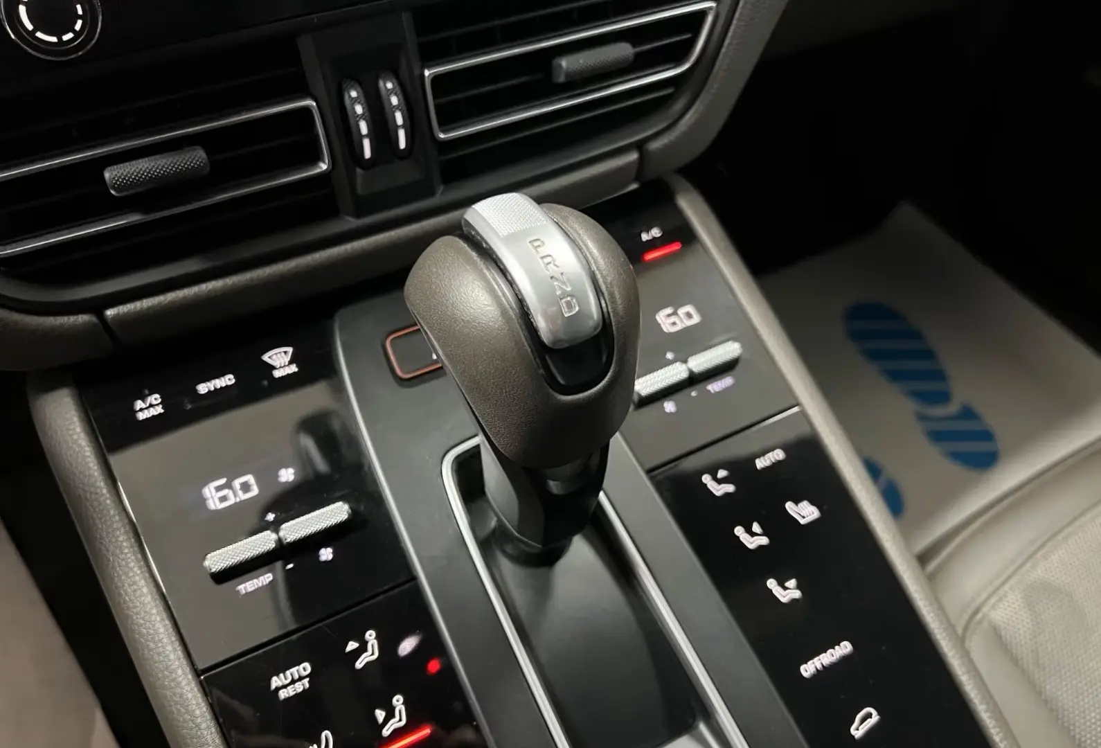 Macan *BOSE*AHK*Allrad*LED*1.H*GARANTIE*360*KAM