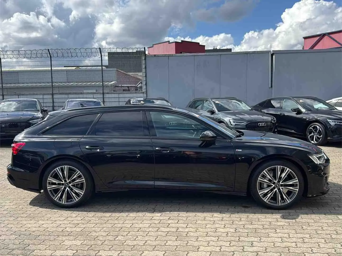 Audi A6 Avant 50 TFSIe 2x S line ACC AHK HuD PANO