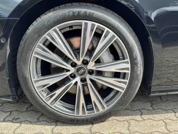 Audi A6 Avant 50 TFSIe 2x S line ACC AHK HuD PANO
