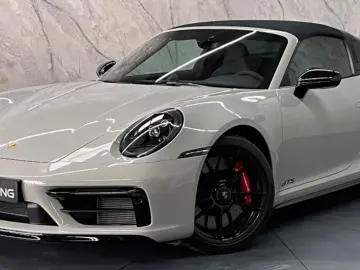 911 Targa 4 GTS Alcantara Garantie Wenig KM